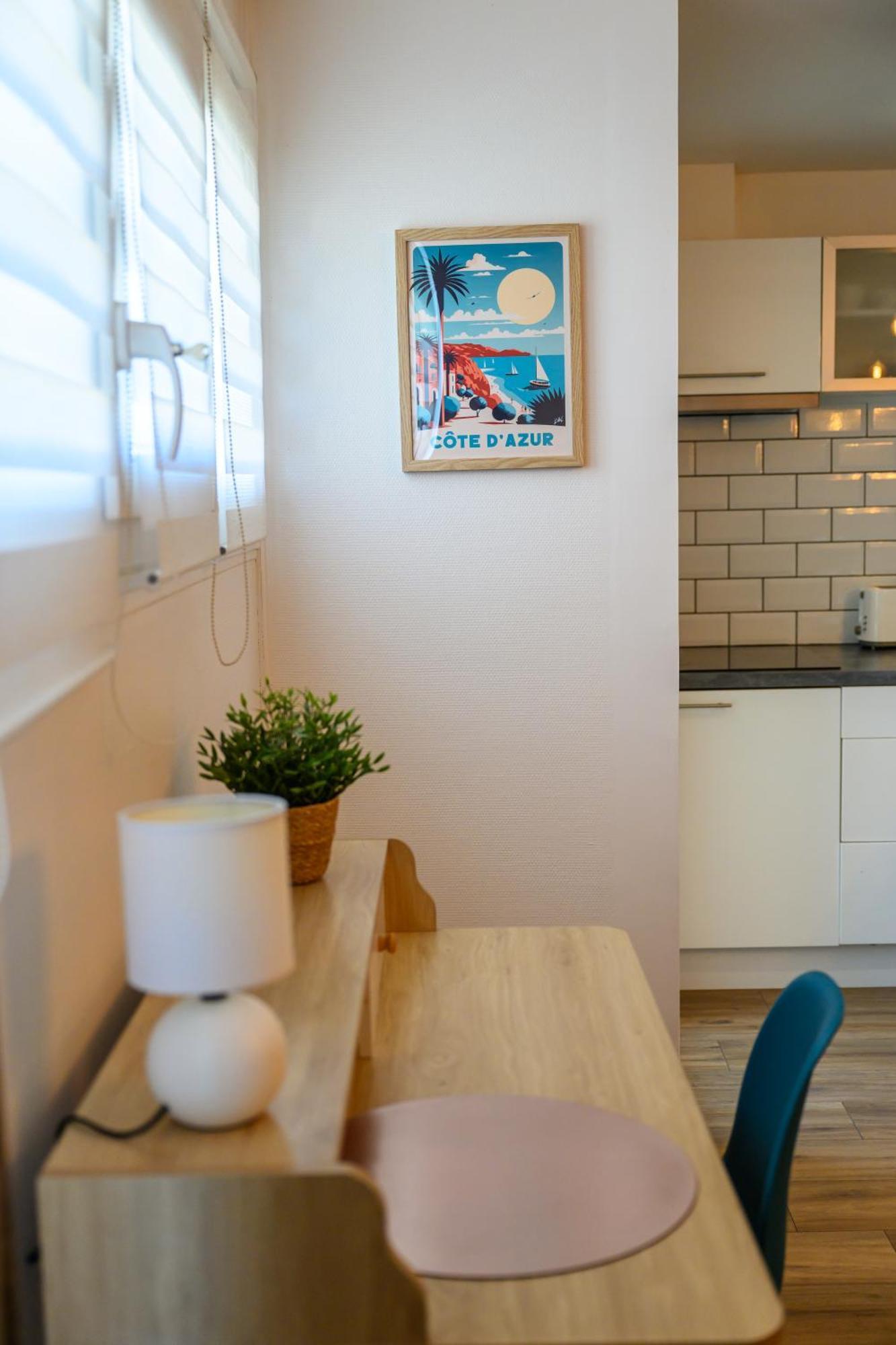 Grand Appartement Avec Balcon Hyper - Centre 타르브 외부 사진
