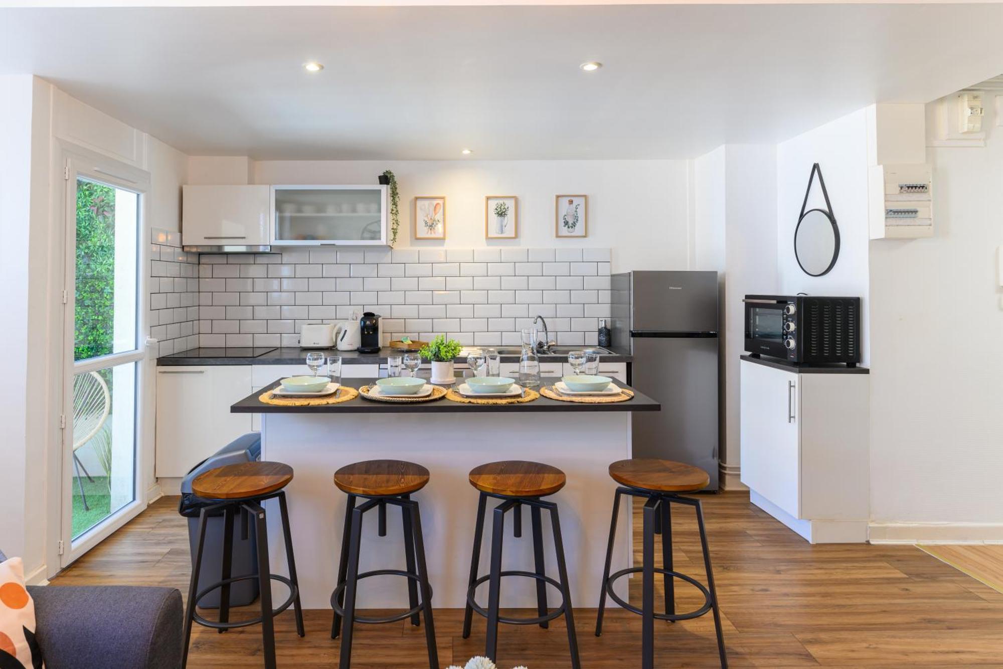 Grand Appartement Avec Balcon Hyper - Centre 타르브 외부 사진