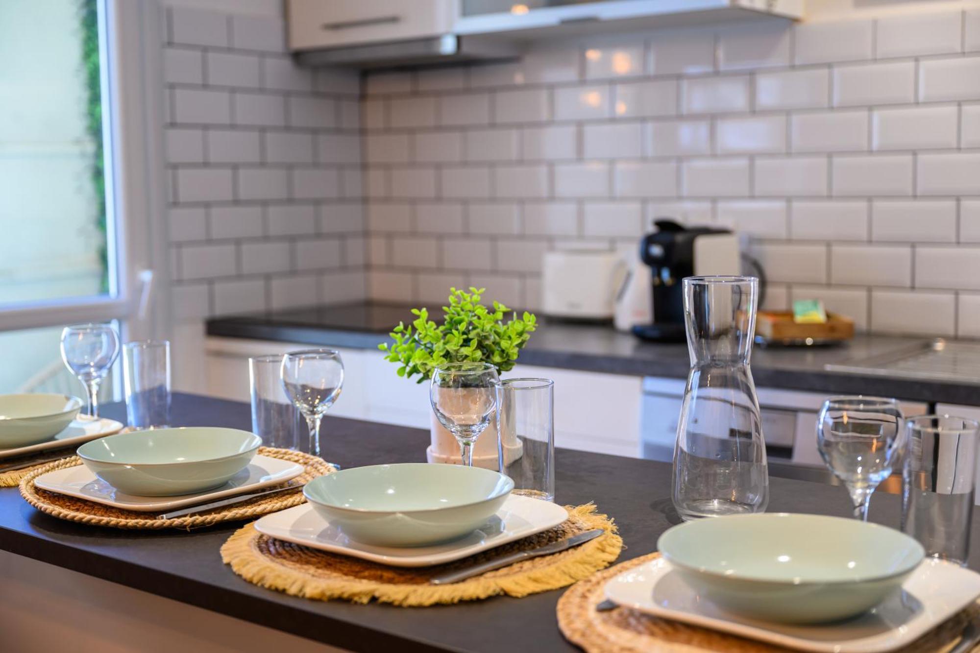 Grand Appartement Avec Balcon Hyper - Centre 타르브 외부 사진