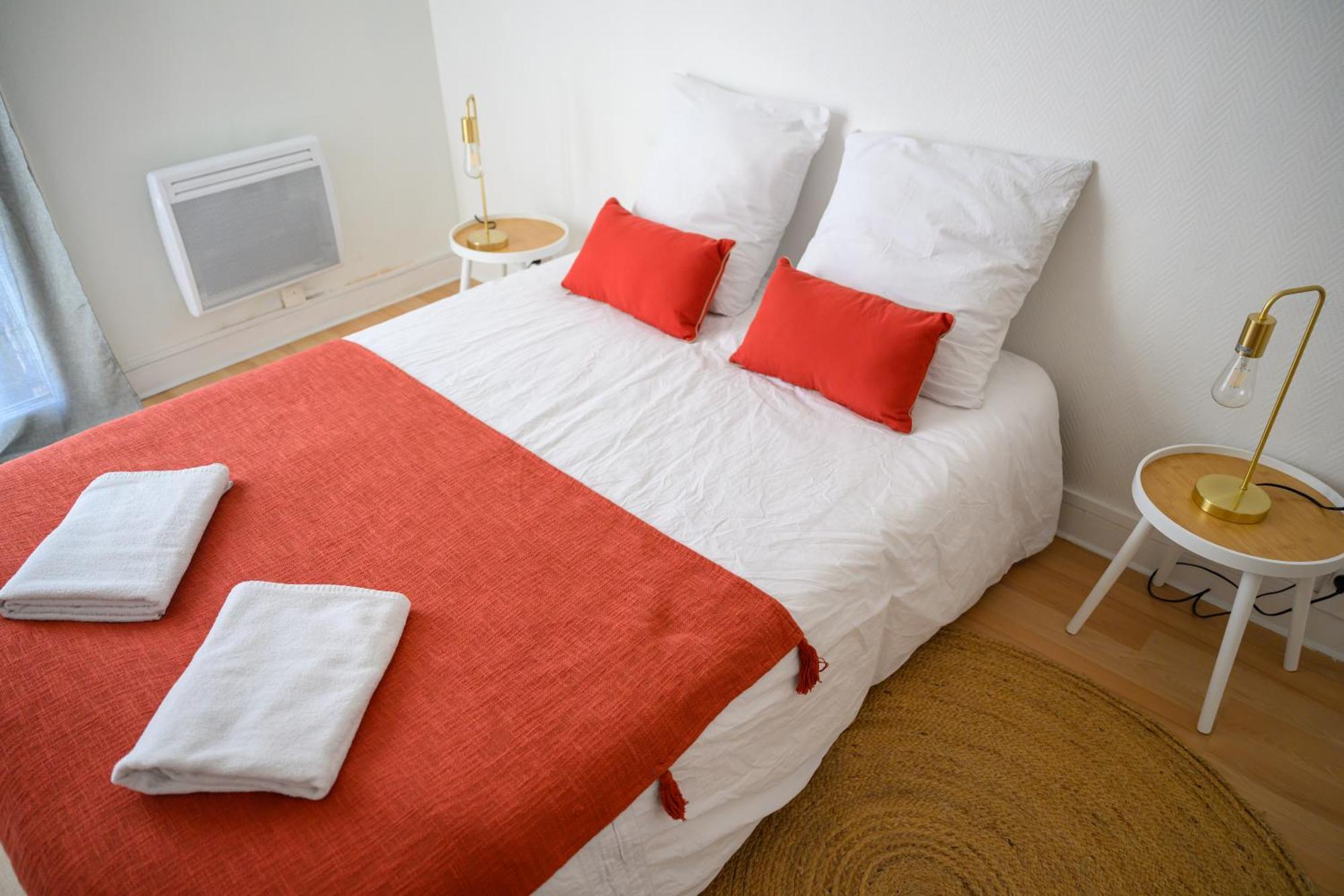 Grand Appartement Avec Balcon Hyper - Centre 타르브 외부 사진